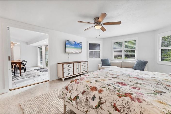 Image No.21-3 Bed Property for sale