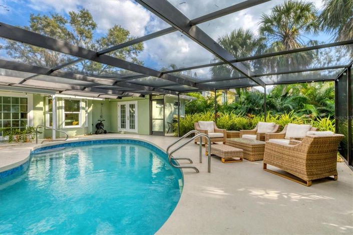 Image No.32-3 Bed Property for sale