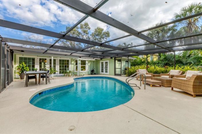 Image No.36-3 Bed Property for sale