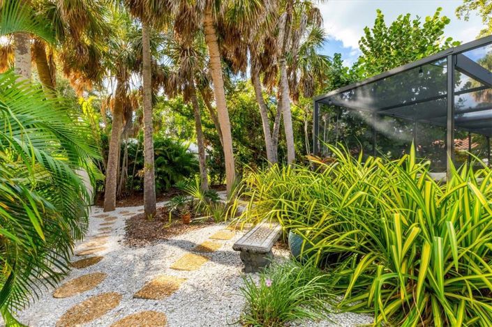 Image No.39-3 Bed Property for sale