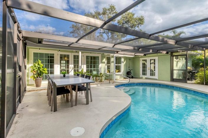 Image No.4-3 Bed Property for sale