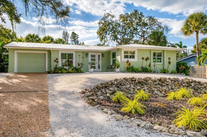 Image No.45-3 Bed Property for sale