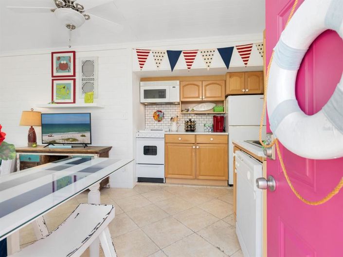 Image No.47-4 Bed Property for sale