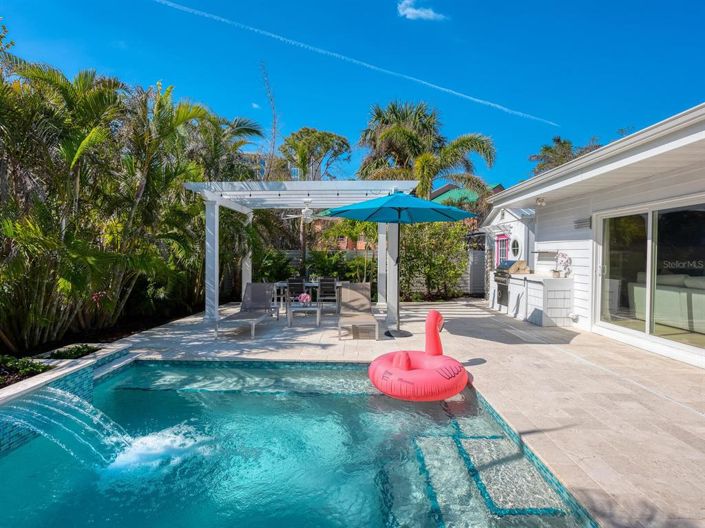 Image No.60-4 Bed Property for sale