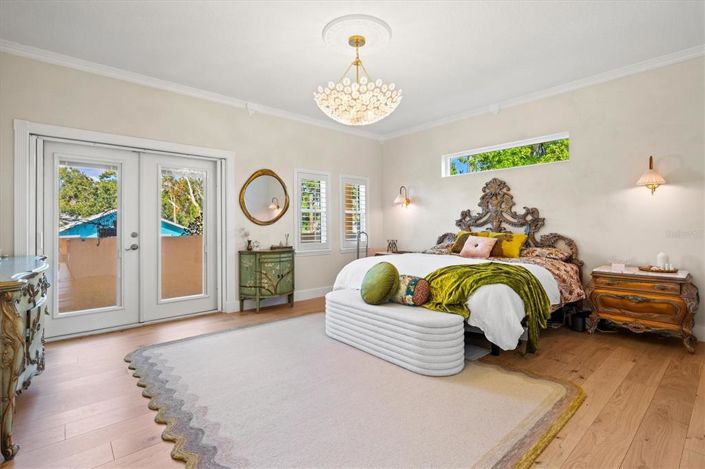 Image No.26-4 Bed Property for sale