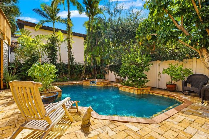 Image No.51-4 Bed Property for sale