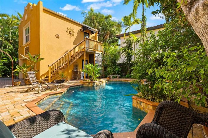 Image No.54-4 Bed Property for sale