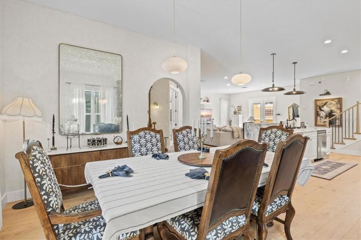 Image No.9-4 Bed Property for sale