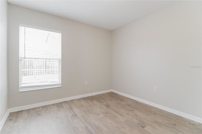 Image No.10-4 Bed Property for sale