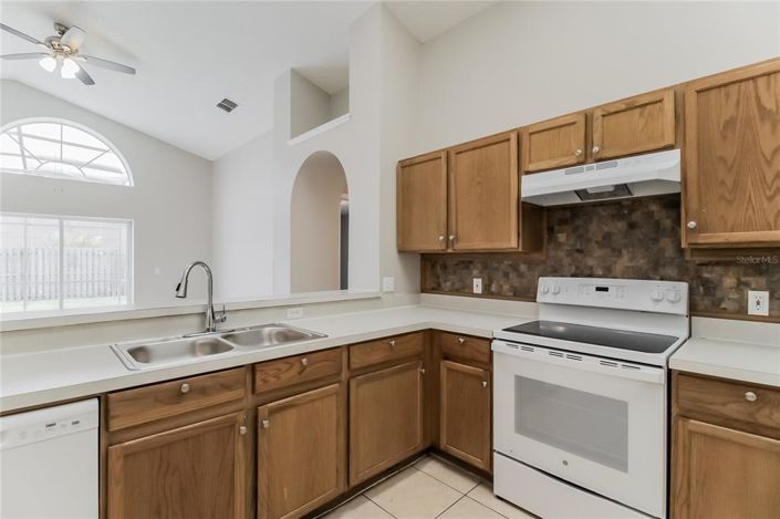 Image No.3-4 Bed Property for sale