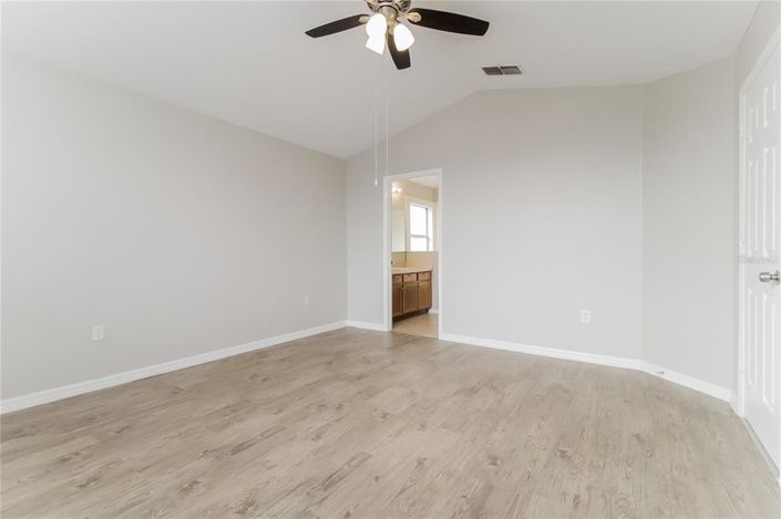 Image No.8-4 Bed Property for sale