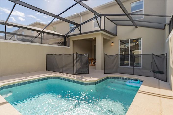 Image No.12-4 Bed Townhouse for sale