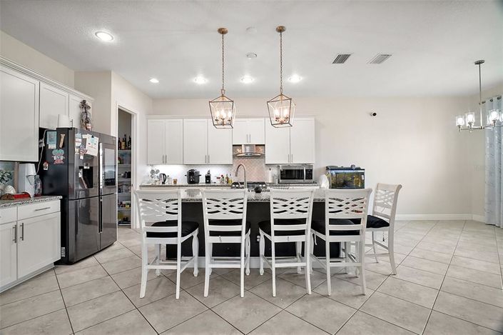 Image No.11-5 Bed Property for sale