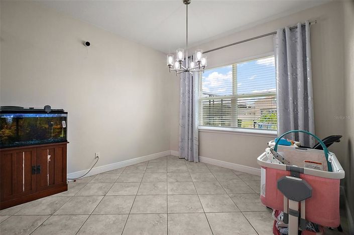 Image No.32-5 Bed Property for sale