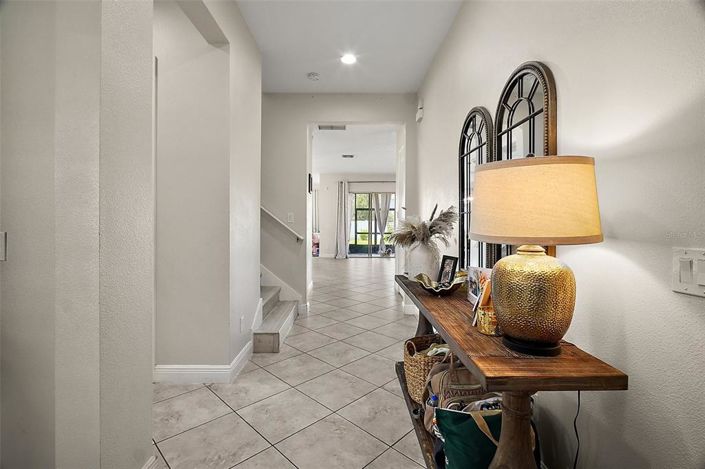 Image No.5-5 Bed Property for sale