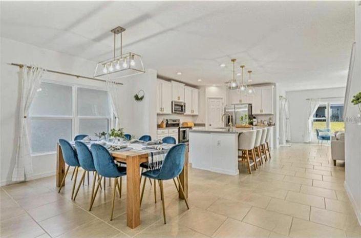 Image No.8-5 Bed Property for sale