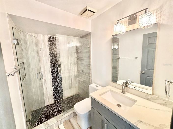 Image No.16-5 Bed Property for sale