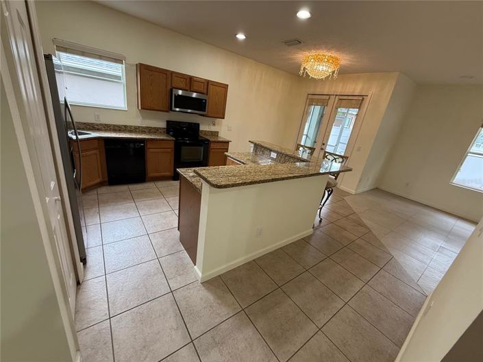 Image No.30-4 Bed Property for sale