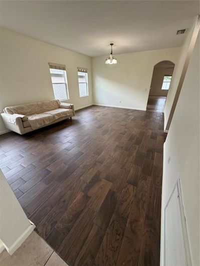 Image No.9-4 Bed Property for sale