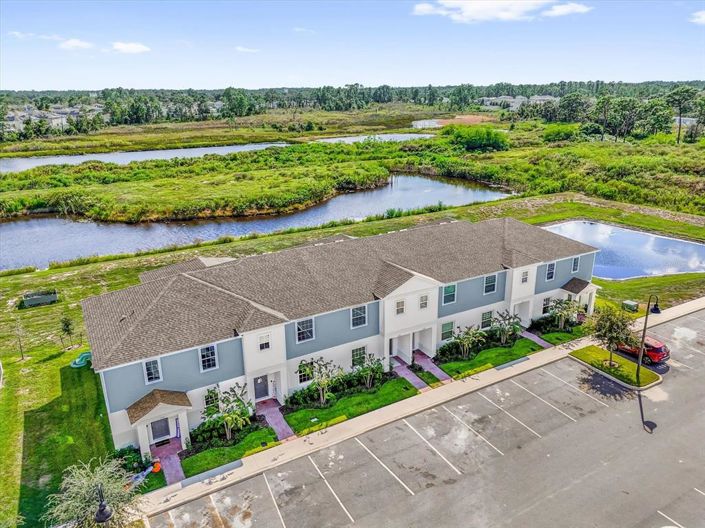 Image No.26-3 Bed Townhouse for sale