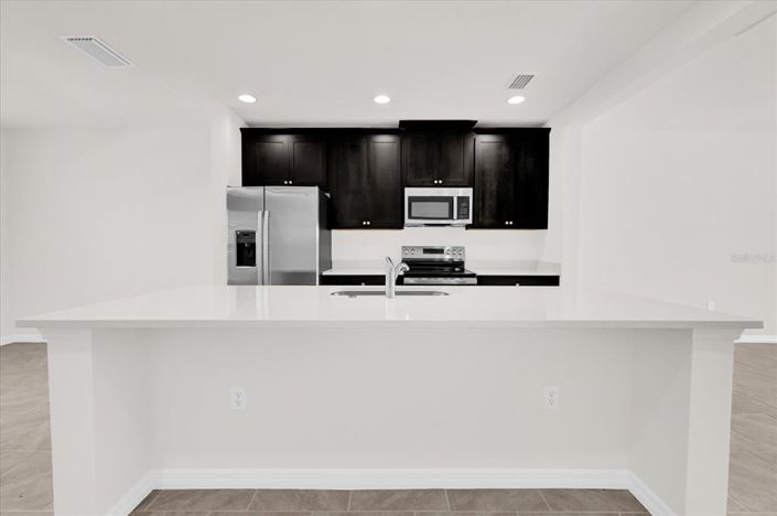 Image No.8-3 Bed Townhouse for sale