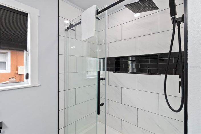 Image No.25-4 Bed Property for sale