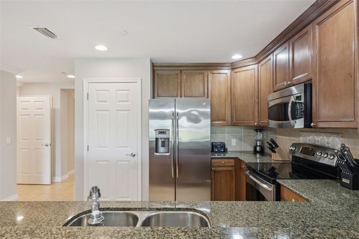 Image No.43-3 Bed Property for sale