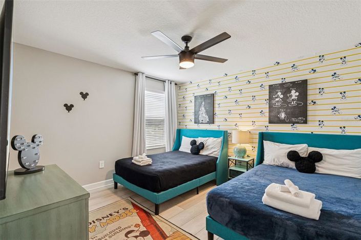 Image No.13-9 Bed Property for sale