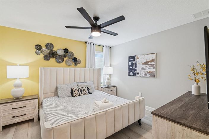 Image No.19-9 Bed Property for sale