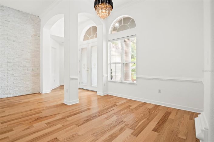 Image No.10-4 Bed Property for sale