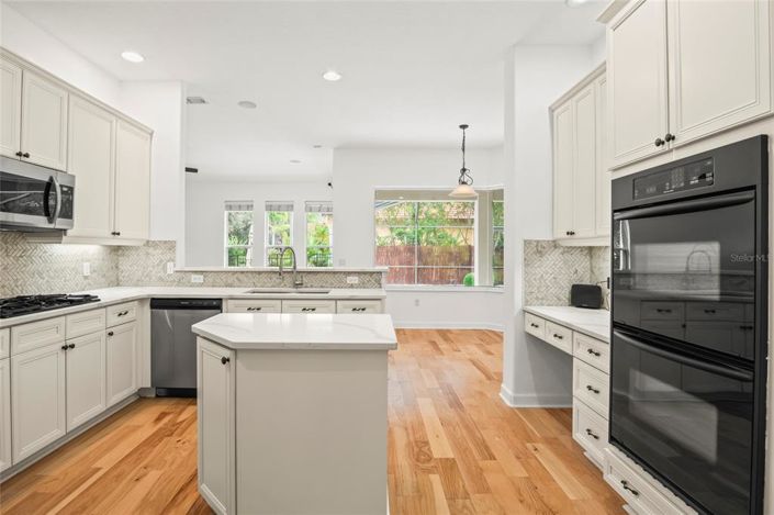 Image No.17-4 Bed Property for sale