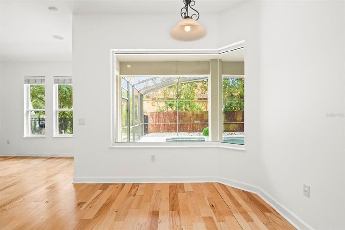 Image No.18-4 Bed Property for sale