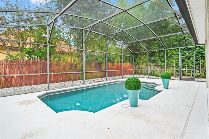 Image No.42-4 Bed Property for sale