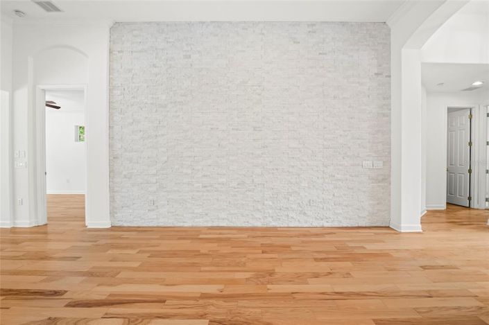 Image No.5-4 Bed Property for sale