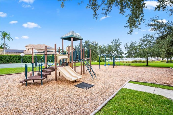 Image No.60-4 Bed Property for sale