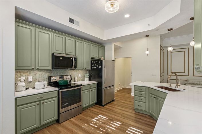 Image No.15-3 Bed Property for sale