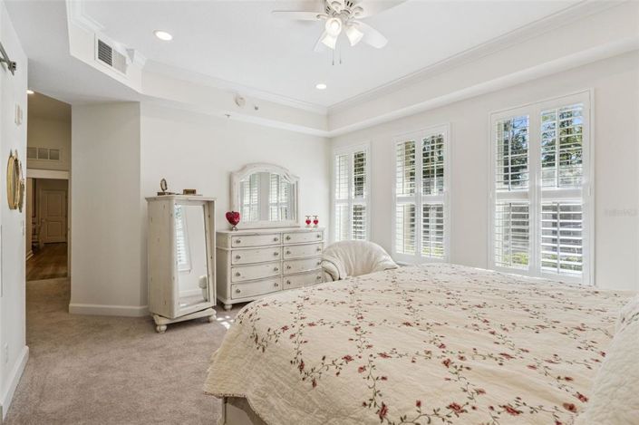 Image No.24-3 Bed Property for sale