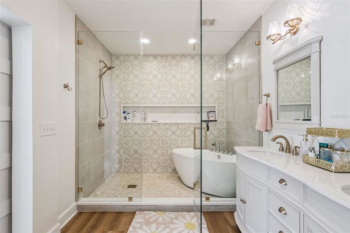 Image No.30-3 Bed Property for sale