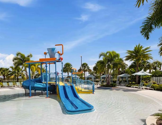 Image No.38-5 Bed Townhouse for sale