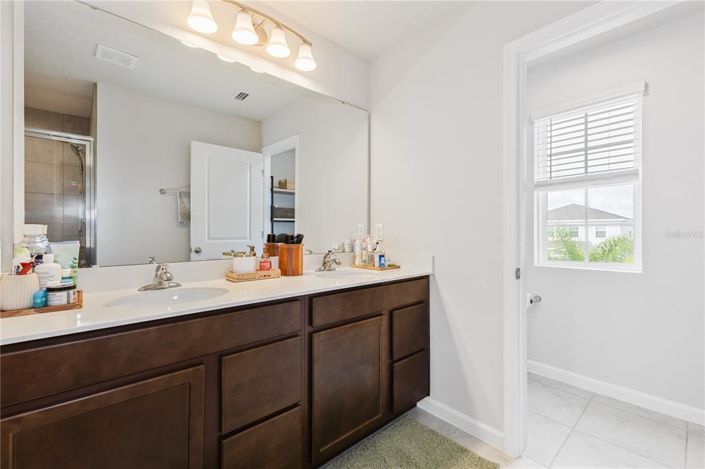 Image No.18-3 Bed Property for sale