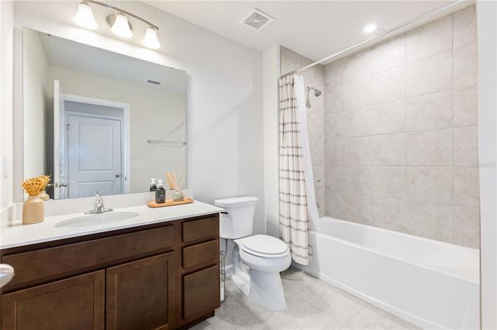 Image No.23-3 Bed Property for sale