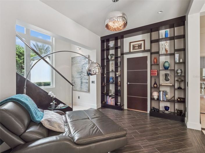 Image No.39-6 Bed Property for sale