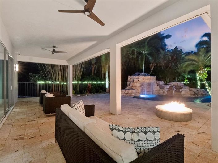 Image No.7-6 Bed Property for sale