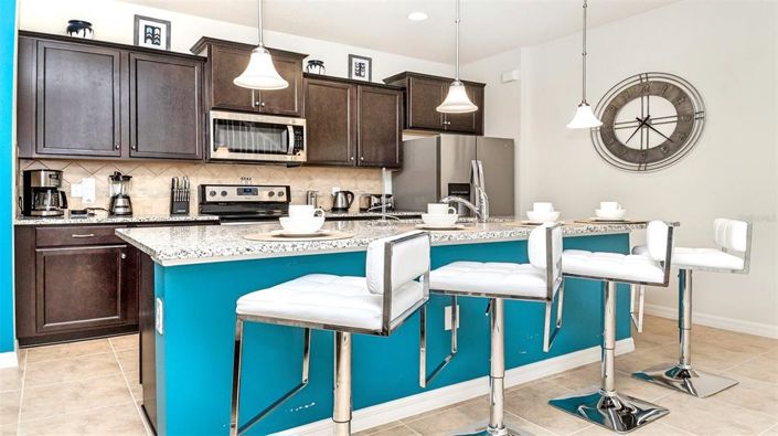 Image No.3-7 Bed Property for sale