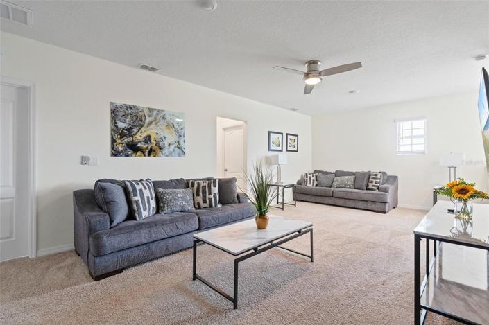 Image No.32-6 Bed Property for sale