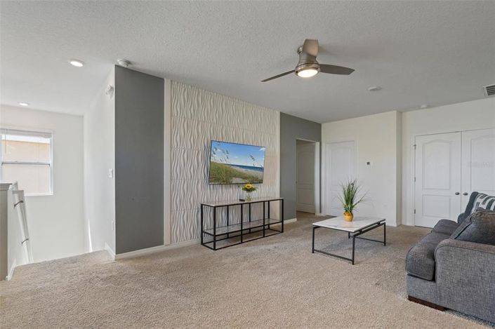 Image No.33-6 Bed Property for sale