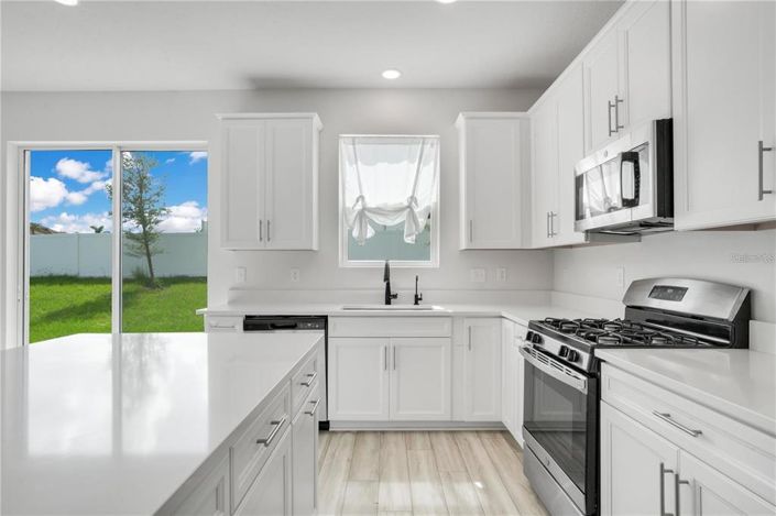 Image No.5-4 Bed Property for sale