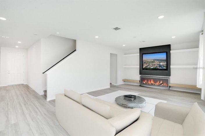 Image No.7-4 Bed Property for sale