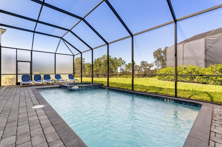 Image No.2-6 Bed Property for sale