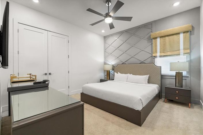 Image No.31-6 Bed Property for sale